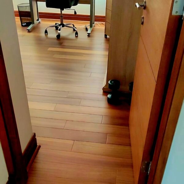 PISO DE INGENIERIA MADERA CUMARU 9.2X127X910 MM SIN NUDOS